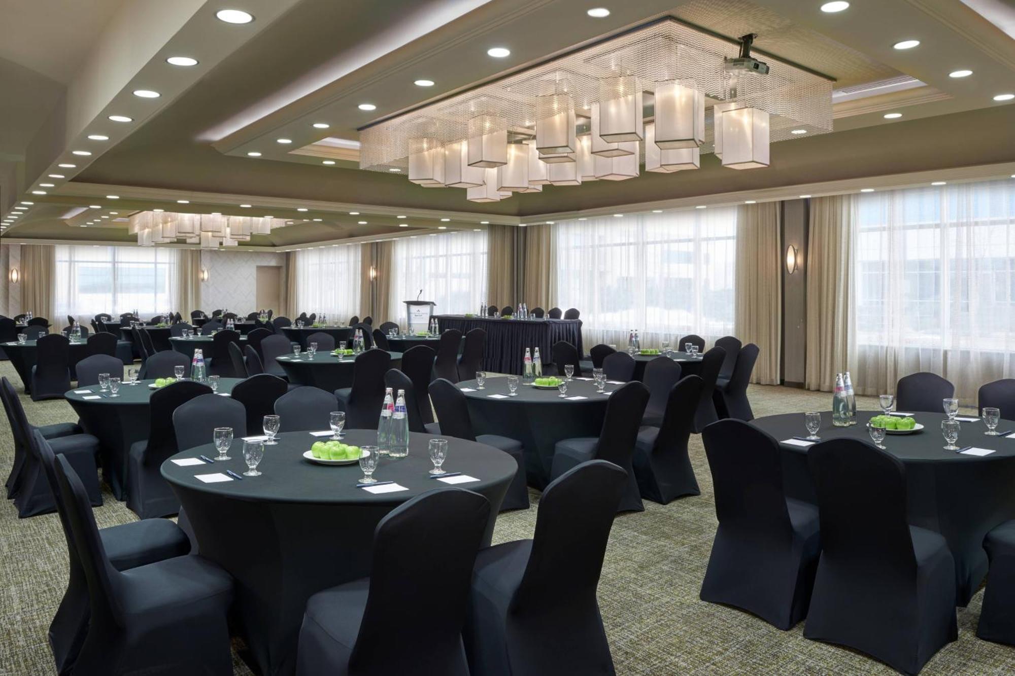 Springhill Suites By Marriott Toronto Vaughan Esterno foto